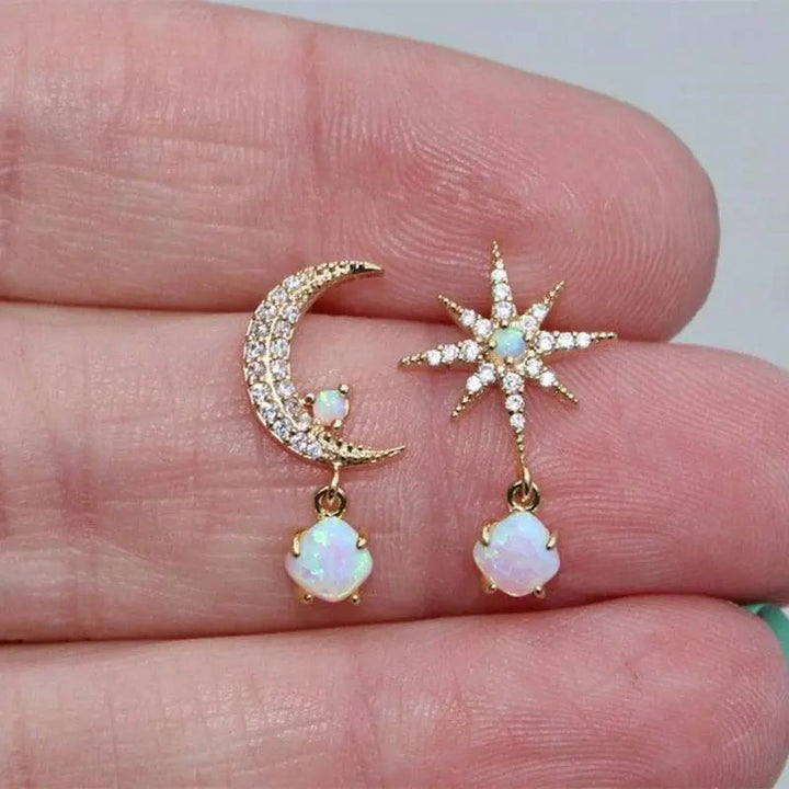 Moon and Star Earrings made of Gold and Opal