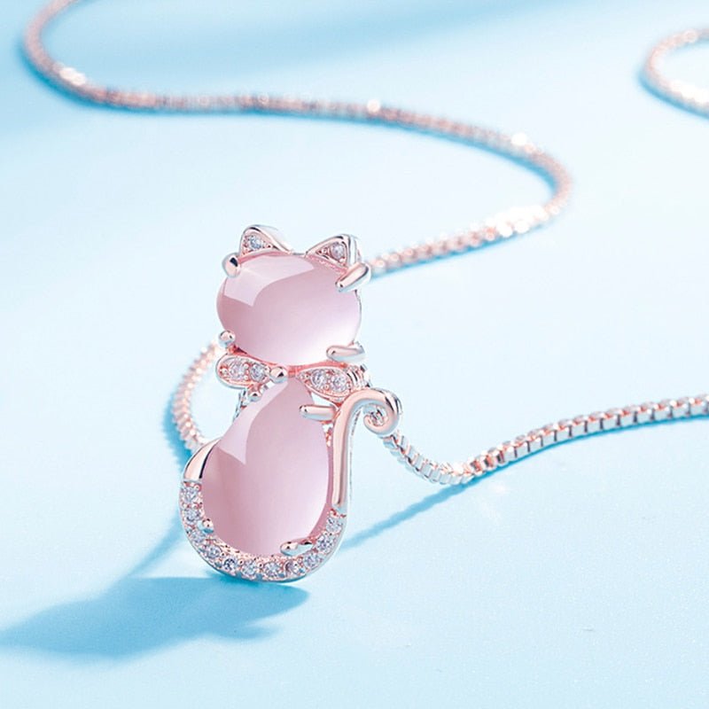 Pink Stone Lovely Cat Necklace with Zircon